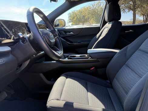 Used 2025 Chevrolet Equinox LT image 27