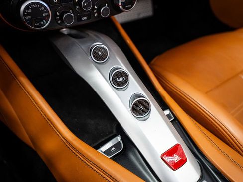 Used 2016 Ferrari California T image 55