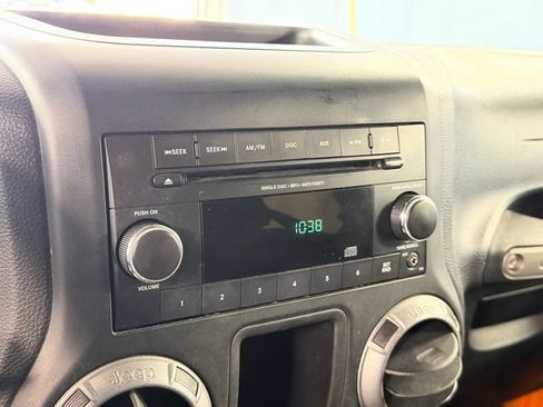 Used 2013 Jeep Wrangler Sport AWD/4WD image 16
