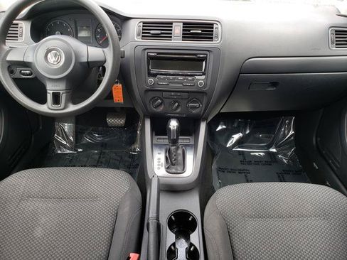 Used 2012 Volkswagen Jetta S FWD image 14