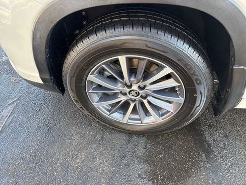 Used 2018 Toyota Highlander XLE image 48