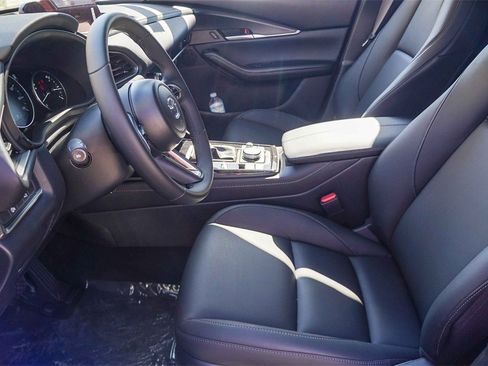 New 2025 MAZDA CX-30 AWD 2.5 S w/ Select Sport Pkg image 21
