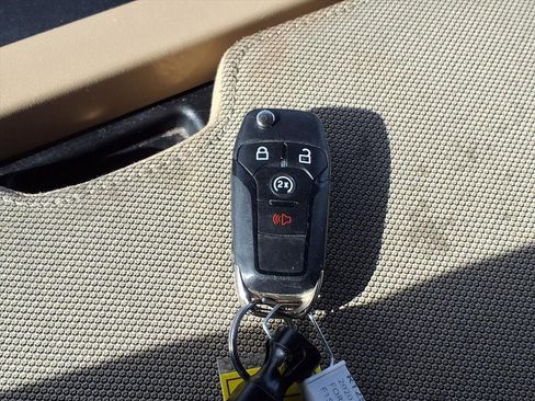 Used 2020 Ford F150 XLT w/ Equipment Group 302A Luxury image 16