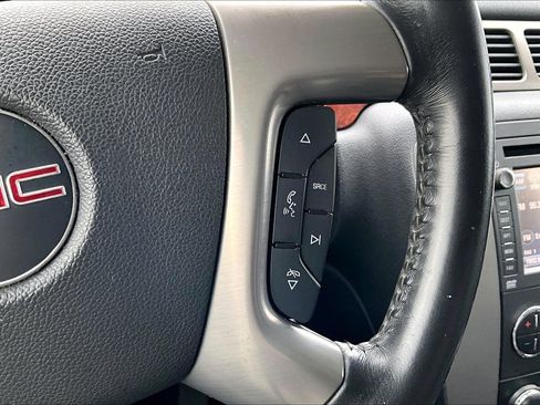 Used 2014 GMC Sierra 2500 SLT w/ SLT Convenience Package image 25