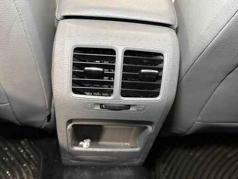 Used 2008 Volkswagen Jetta Wolfsburg Edition FWD image 10