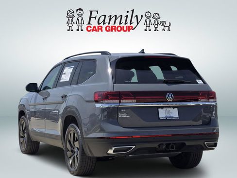 New 2026 Volkswagen Atlas SE FWD image 3