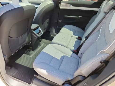 New 2025 Volvo EX90 Ultra image 10