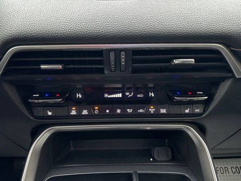 Used 2024 MAZDA CX-90 3.3 Turbo w/ Preferred Plus image 33