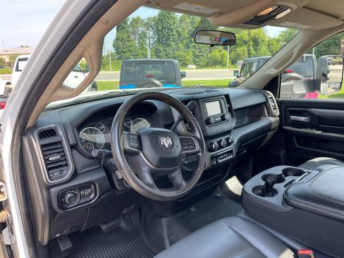 Used 2019 RAM 3500 Tradesman AWD/4WD image 11