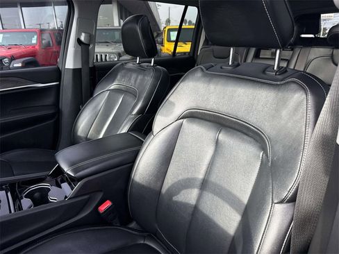 Used 2021 Jeep Grand Cherokee L Limited image 25