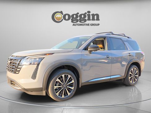 New 2026 Nissan Pathfinder Platinum image 1