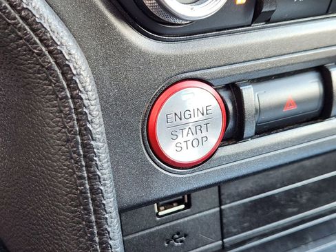 Used 2018 Ford Mustang Coupe image 13