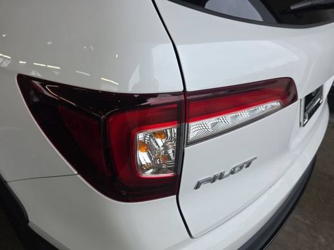 Used 2022 Honda Pilot TrailSport image 37