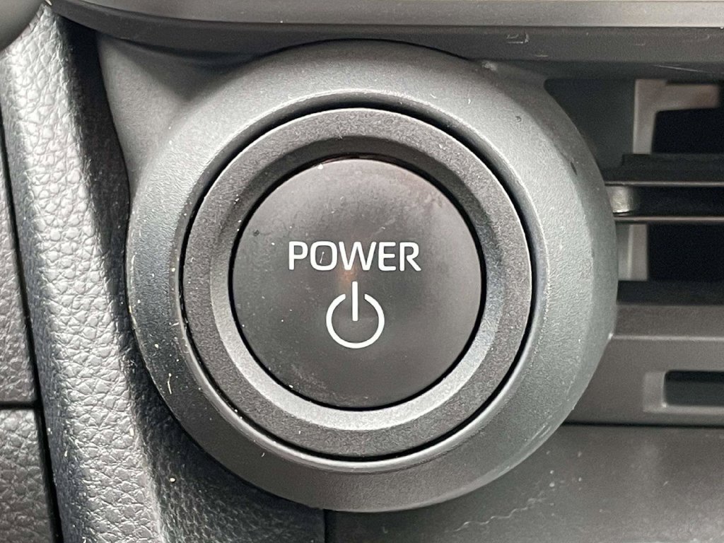 Used 2024 Toyota Prius LE FWD image 26