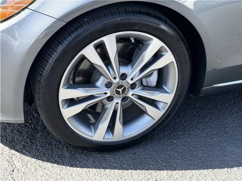 Used 2018 Mercedes-Benz C 300 Sedan w/ Premium Package image 12