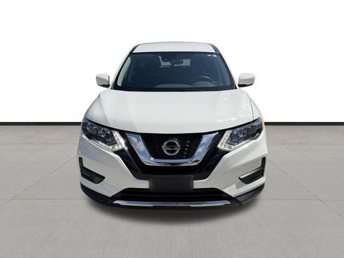 Used 2020 Nissan Rogue S FWD image 2