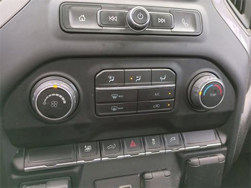 Used 2022 Chevrolet Silverado 2500 Custom w/ Custom Value Package image 27