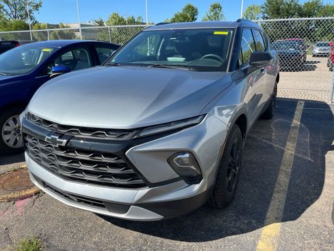 Used 2024 Chevrolet Blazer LT w/ Convenience Package FWD image 5