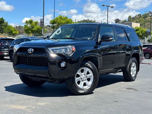Used 2014 Toyota 4Runner SR5 Premium RWD image 2