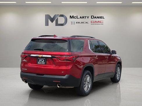 Certified 2023 Chevrolet Traverse LT FWD image 12