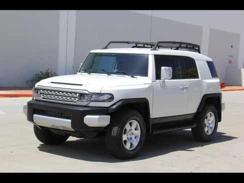 Used 2010 Toyota FJ Cruiser 4WD image 1