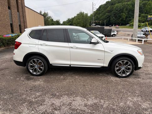 Used 2016 BMW X3 xDrive28i AWD/4WD image 4