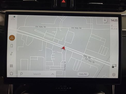 Used 2024 Jaguar XF R-Dynamic SE image 26