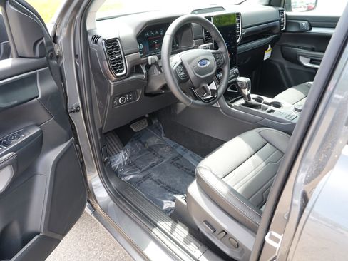 New 2025 Ford Ranger Lariat w/ FX4 Off-Road Package AWD/4WD image 15