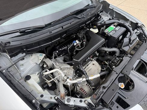 Used 2019 Nissan Rogue SL image 35