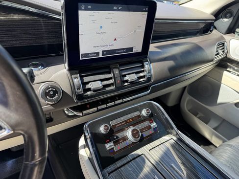 Used 2020 Lincoln Navigator L Black Label w/ Cargo Convenience Package image 8