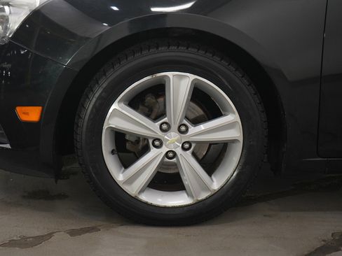 Used 2013 Chevrolet Cruze LT image 28