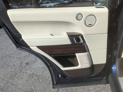 Used 2016 Land Rover Range Rover Supercharged AWD/4WD image 44