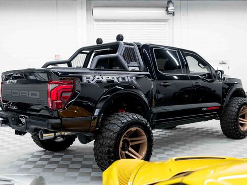 Used 2024 Ford F150 Raptor AWD/4WD image 7