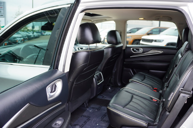 Used 2018 INFINITI QX60 Luxe AWD/4WD image 16