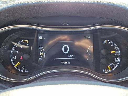 Used 2018 Jeep Grand Cherokee Limited image 23