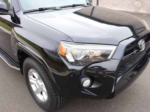 Used 2015 Toyota 4Runner SR5 Premium image 4