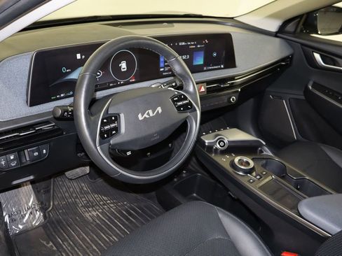 Used 2022 Kia EV6 Wind image 28