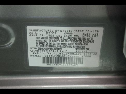 Used 2025 Nissan Versa SV FWD image 28