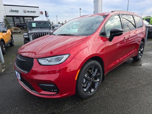 New 2026 Chrysler Pacifica Select image 6