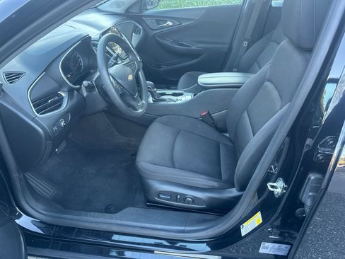 Used 2024 Chevrolet Malibu LT image 9