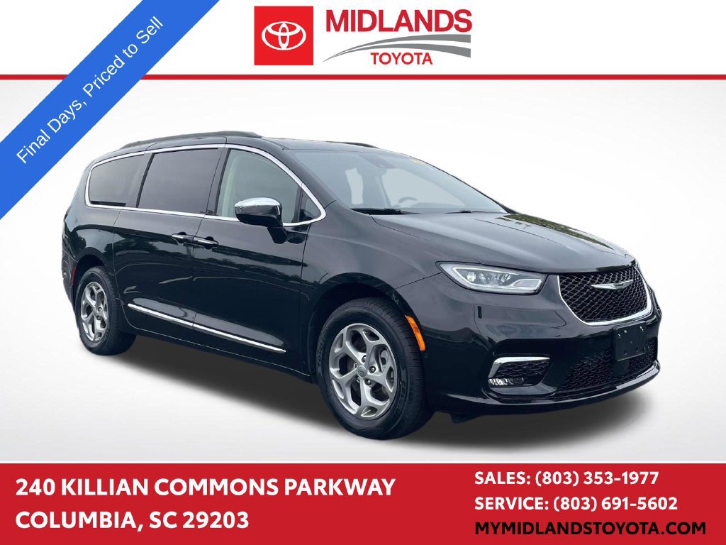 Used 2023 Chrysler Pacifica Limited AWD/4WD image 1