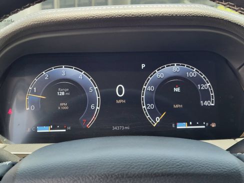 Used 2023 Jeep Grand Cherokee Limited RWD image 7
