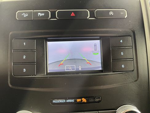 Used 2018 Ford Expedition XLT w/ Equipment Group 201A AWD/4WD image 30
