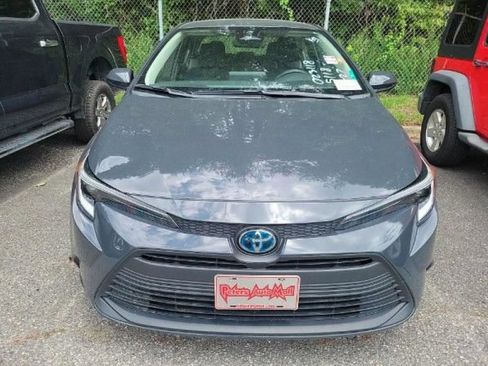Used 2023 Toyota Corolla LE FWD image 6