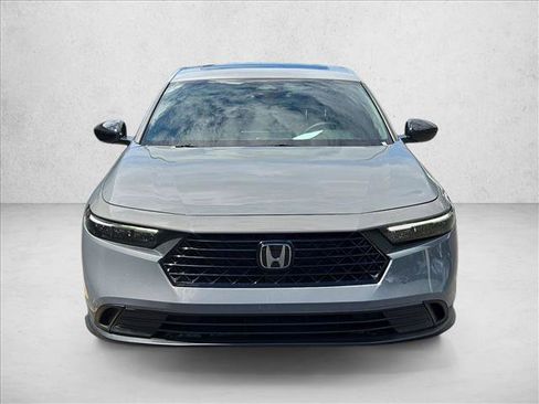 Used 2025 Honda Accord Sport image 2