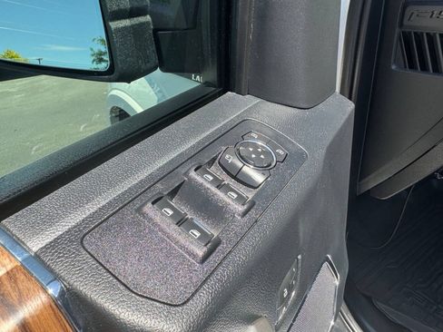 Used 2020 Ford F150 Lariat AWD/4WD image 16