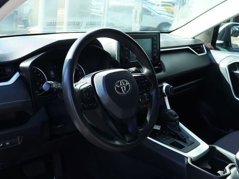 Used 2019 Toyota RAV4 XLE image 38