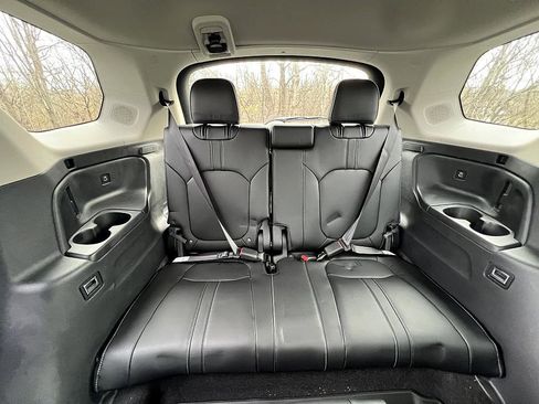 Used 2023 Honda Pilot Elite image 32