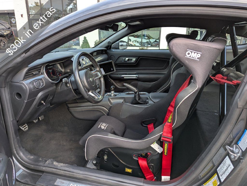 Used 2019 Ford Mustang GT Premium w/ GT Performance Package RWD image 3