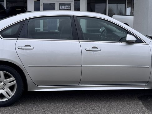 Used 2016 Chevrolet Impala LT image 8